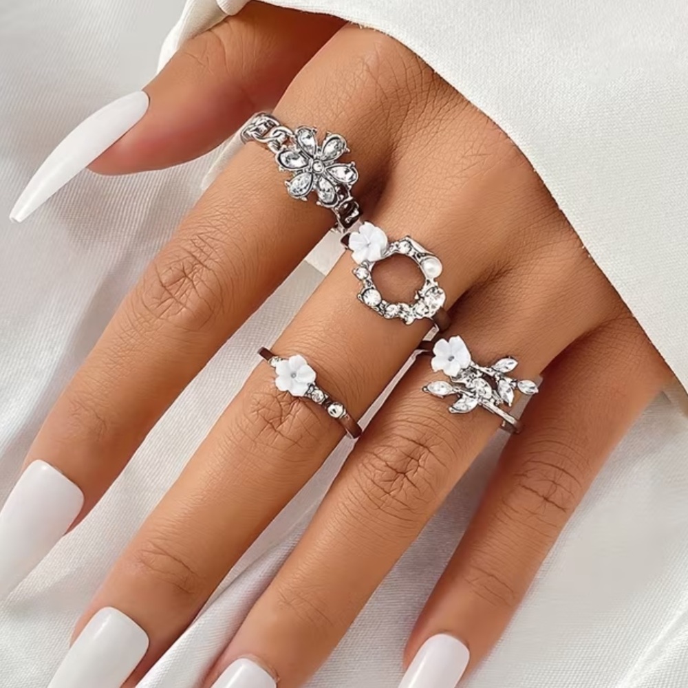 4 piece Silver & White Flower Ring Set 3 pack